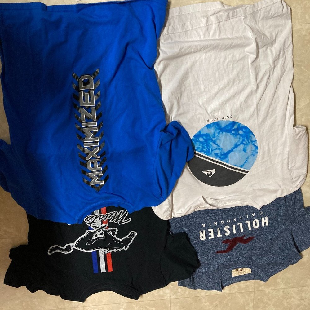Lot T shirts